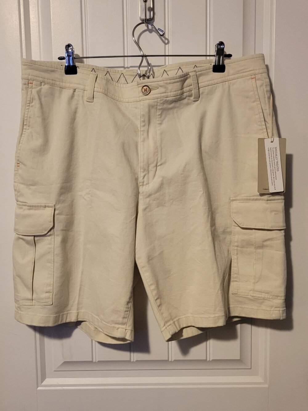 Tommy Bahama Cabo Coast Beige Canvas Cargo Shorts Stretch Flat Front 9" NWT